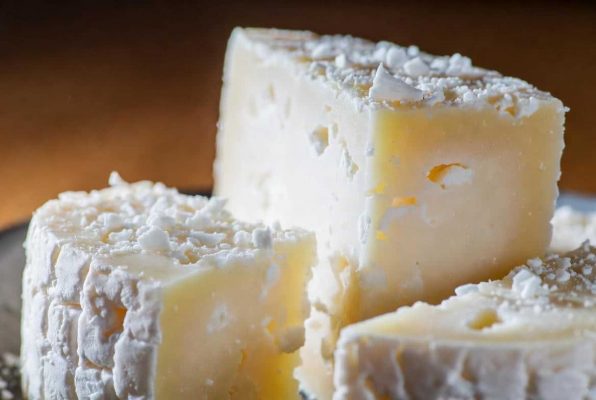 Trois morceaux de peccorino